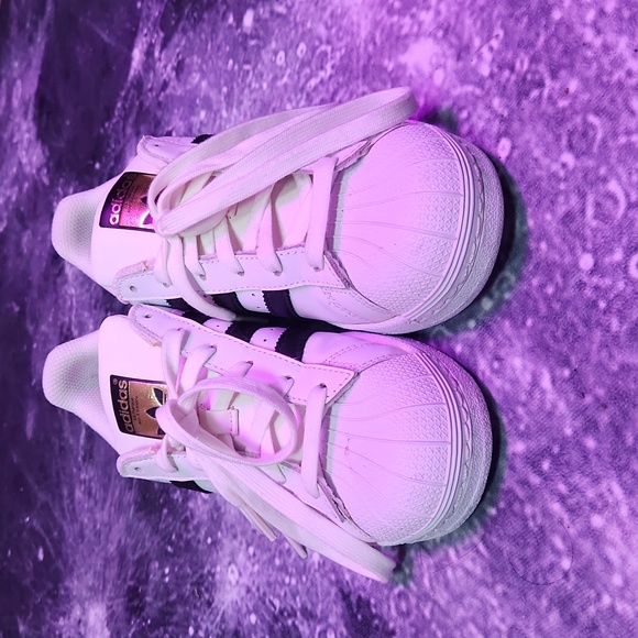 Adidas women's Sneaker - Picture 2 of 5